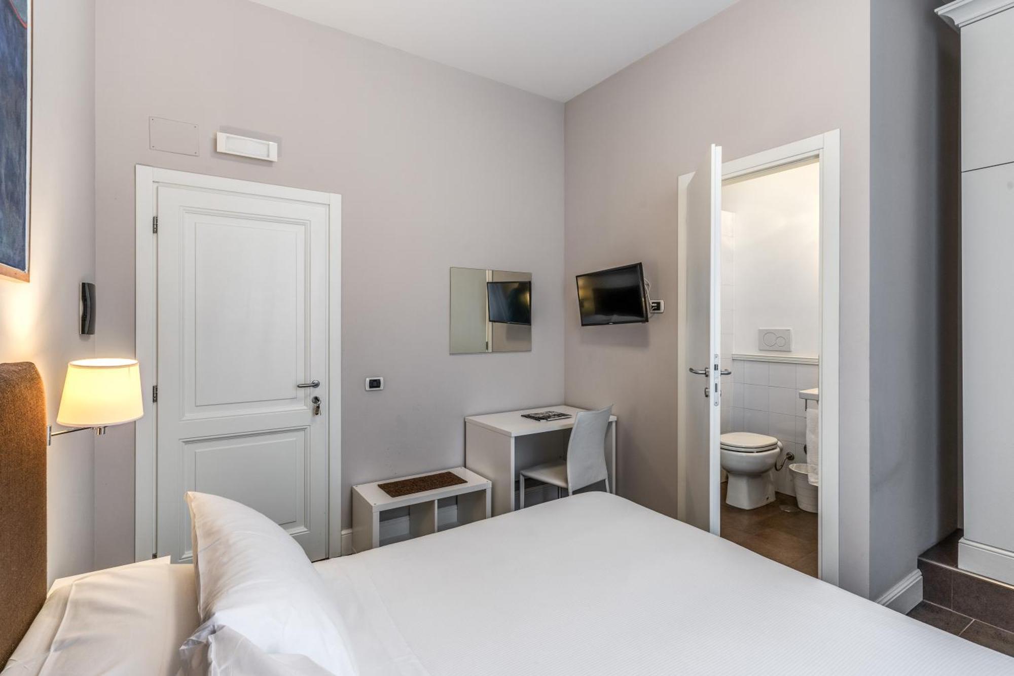 Guest House Cavour 278 Рим Екстер'єр фото